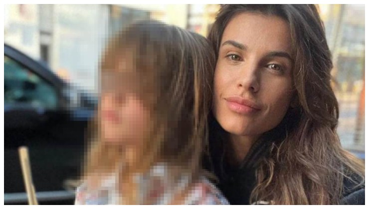 Elisabetta Canalis e Skyler social